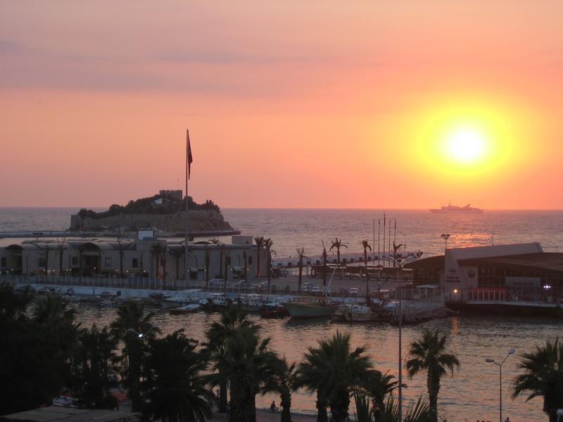 Surtel Hotel Kusadası Exterior foto