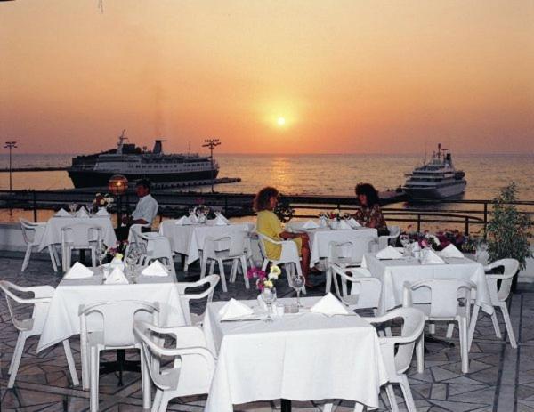 Surtel Hotel Kusadası Exterior foto